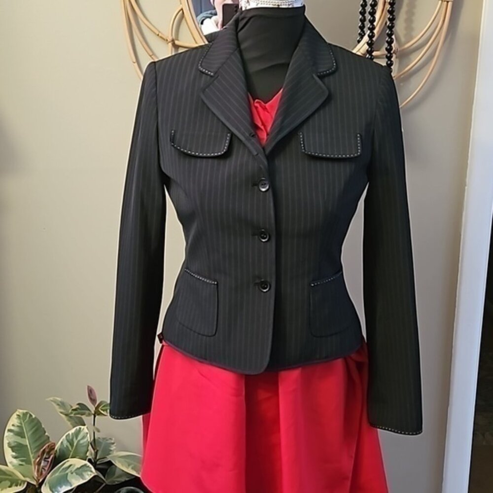 Tahari Arthur S. Levine Black Pinstripe‎ Blazer Sz 4 Petite